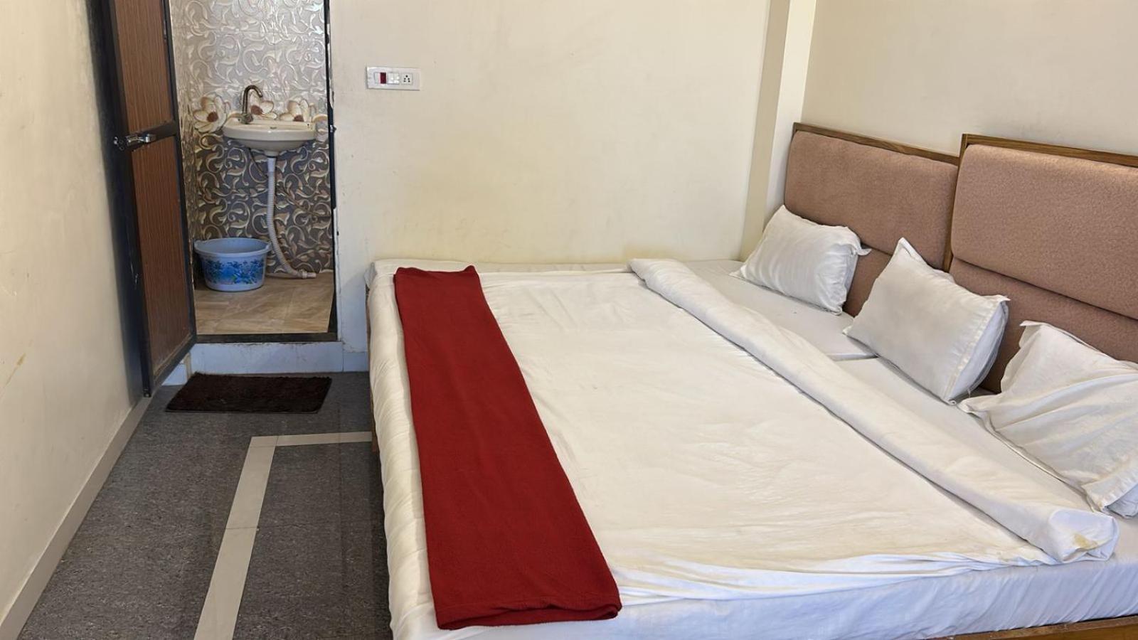 Hotel Empire Ujjain Exterior foto